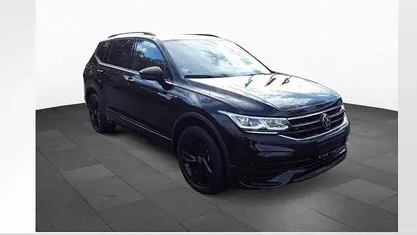 Deep black perleffekt Gebraucht 2025 VW Tiguan Allspace R-line SUV | 39.490 € (Guter Preis)