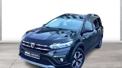 Schwarz Gebraucht 2022 Dacia Jogger Comfort Van / Kleinbus | 18.890 € (Fairer Preis)