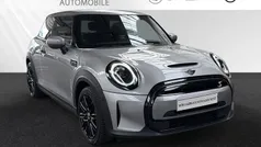 Melting silver iii Gebraucht 2023 Mini Cooper SE Kleinwagen | 20.490 € (Fairer Preis)