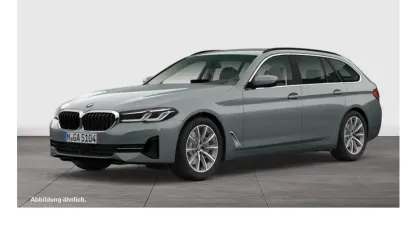 Gebraucht BMW 520 Sport Line 197 PS (144 kW) 2024 Grau Kombi