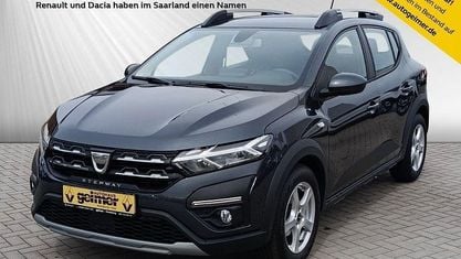 Gebraucht Dacia Sandero Comfort 91 PS (66 kW) 2022 Grau Limousine