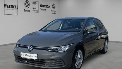 Gebraucht VW Golf VIII Life 131 PS (96 kW) 2021 Limousine