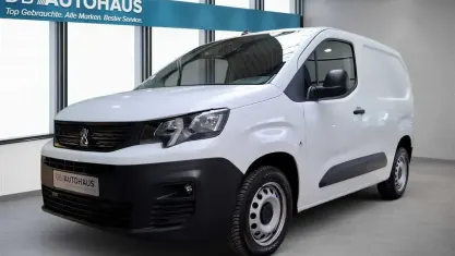 Gebraucht Peugeot Partner Premium 131 PS (96 kW) 2022 Weiß Van / Kleinbus