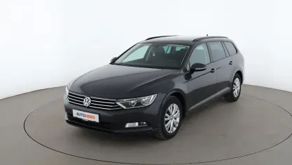 Gebraucht VW Passat Trendline 150 PS (110 kW) 2019 Grau Kombi
