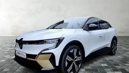Arktisweiß mit dach in black Gebraucht 2022 Renault Megane E-Tech Iconic Limousine | 27.800 € (Fairer Preis)
