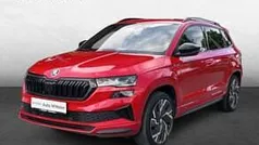 Rot Gebraucht 2022 Skoda Karoq SportLine SUV | 30.900 € (Fairer Preis)