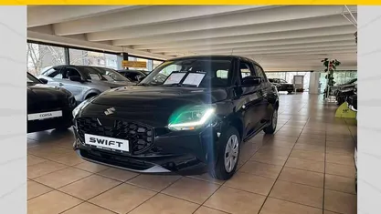 Gebraucht Suzuki Swift Club 83 PS (61 kW) 2025 Schwarz Limousine