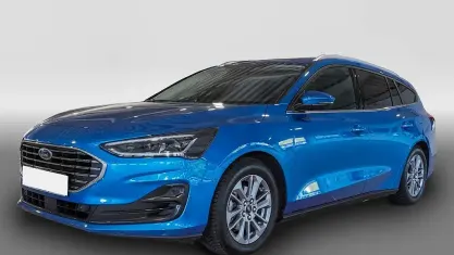 Second-hand Ford Focus Titanium 116 CP (85 kW) 2024 Albastru