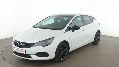 Weiß Gebraucht 2021 Opel Astra Design & Tech Limousine | 15.200 € (Fairer Preis)