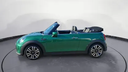 Gebraucht Mini One Cabriolet Classic 102 PS (75 kW) 2022 Grün Cabrio