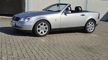 Gebraucht Mercedes SLK200 136 PS (100 kW) 1997 Silber Cabrio