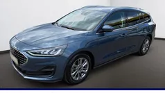 Blau Gebraucht 2023 Ford Focus Titanium Limousine | 19.890 € (Fairer Preis)