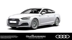 Weiß Gebraucht 2022 Audi A5 Sportback Basis Limousine | 30.880 € (Superpreis)