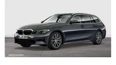 Grau Gebraucht 2022 BMW 330 Sport Line Kombi | 37.970 € (Fairer Preis)