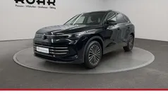 Deep black perleffekt Gebraucht 2024 VW Tiguan Elegance SUV | 36.280 € (Fairer Preis)