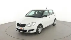 Weiß Gebraucht 2014 Skoda Fabia Cool Edition Limousine | 7.660 € (Fairer Preis)