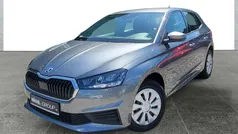 Grau Gebraucht 2022 Skoda Fabia Active Limousine | 17.490 € (Fairer Preis)