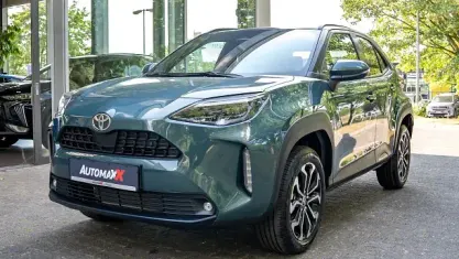 Neu Toyota Yaris 131 PS (96 kW) 2026 Grün Kleinwagen