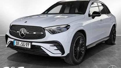 Manufaktur lack manufaktur ... Gebraucht 2025 Mercedes GLC220 AMG SUV | 56.399 € (Guter Preis)