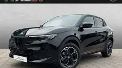 Rosso brera Gebraucht 2025 Alfa Romeo Junior Edizione Speciale SUV | 36.950 € (Fairer Preis)
