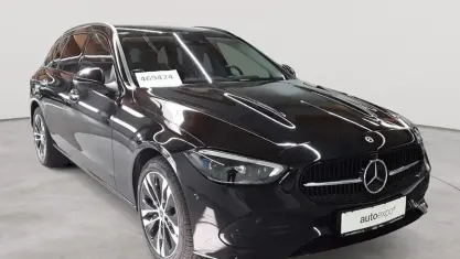 Gebraucht Mercedes C300e Avantgarde 204 PS (150 kW) 2023 Obsidianschwarz metallic Kombi
