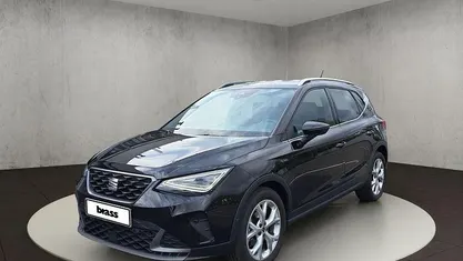 Midnight schwarz metallic Gebraucht 2023 Seat Arona FR SUV | 18.950 € (Fairer Preis)