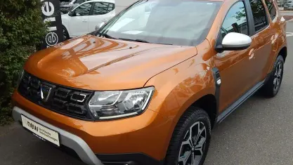 Gebraucht Dacia Duster Prestige 116 PS (85 kW) 2019 Orange SUV
