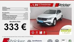Weiß (pure white) Gebraucht 2024 VW Tiguan Allspace Life SUV | 33.950 € (Superpreis)