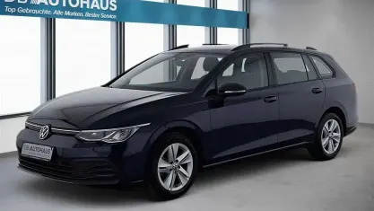 Gebraucht VW Golf VIII Life 110 PS (80 kW) 2023 Blau Kombi