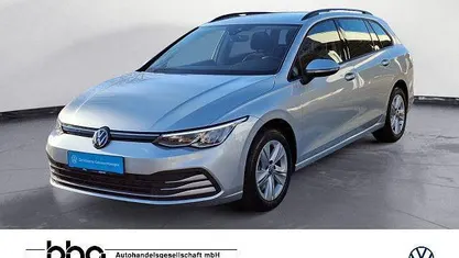 Gebraucht 2023 VW Golf VIII Life Kombi | 22.830 € (Fairer Preis)