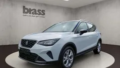 Nevada weiß metallic/midnight schwarz metallic Neu 2025 Seat Arona SUV | 23.450 € (Superpreis)