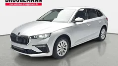 Silber Neu 2025 Skoda Scala Selection Kleinwagen | 23.890 € (Guter Preis)