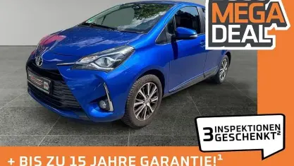 Gebraucht Toyota Yaris Club 111 PS (81 kW) 2019 Blau Limousine