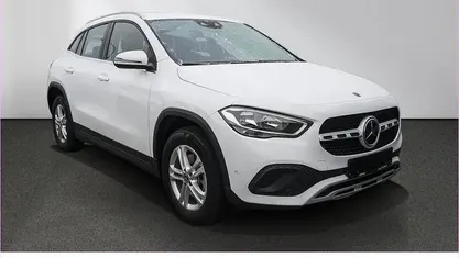 Unilack polarweiß Gebraucht 2023 Mercedes GLA250 Style SUV | 34.260 € (Fairer Preis)