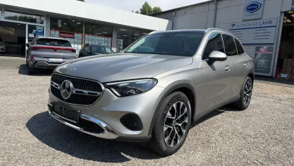 Gebraucht Mercedes GLC220 Avantgarde 197 PS (144 kW) 2024 Mojavesilber metalliclack SUV