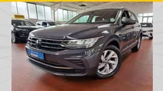 Delfingrau metallic Gebraucht 2021 VW Tiguan Life SUV | 21.750 € (Fairer Preis)