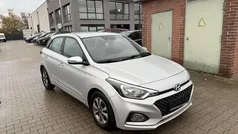 Silber Gebraucht 2020 Hyundai i20 Trend Kleinwagen | 11.990 € (Guter Preis)