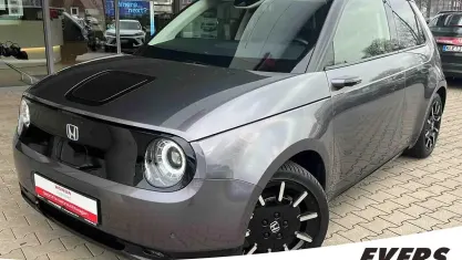 Gebraucht Honda e Advance 113 kW (154 PS) 2021 Modern steel metallic Kleinwagen