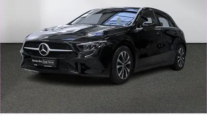 Gebraucht 2024 Mercedes A180 Limousine | 27.960 € (Fairer Preis)