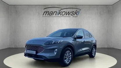 Gebraucht Ford Kuga Titanium 152 PS (111 kW) 2022 Silber SUV