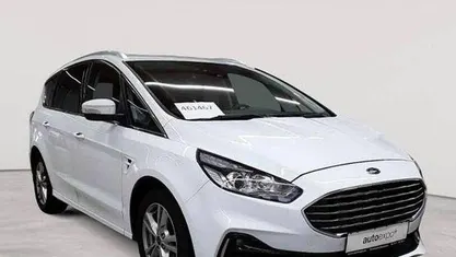 Frostweiß Gebraucht 2021 Ford S-MAX Titanium Van / Kleinbus | 19.990 € (Fairer Preis)