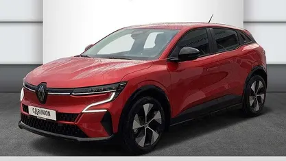 Rot Gebraucht 2024 Renault Megane E-Tech Equilibre Limousine | 25.980 € (Guter Preis)