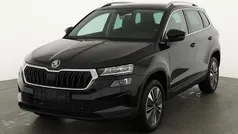 Black magic perleffekt Neu 2025 Skoda Karoq Selection SUV | 34.945 € (Fairer Preis)
