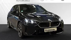 Saphirschwarz metallic Gebraucht 2024 BMW M135 Efficient Dynamics Kleinwagen | 37.990 € (Guter Preis)