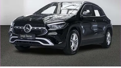 Gebraucht Mercedes GLA200 Advanced 163 PS (119 kW) 2024 Unilack nachtschwarz SUV