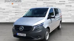Silber Gebraucht 2023 Mercedes Vito Van / Kleinbus | 41.536 € (Guter Preis)