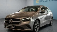 Grau Gebraucht 2024 Mercedes B250 Van / Kleinbus | 34.699 € (Superpreis)