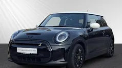 Schwarz Gebraucht 2022 Mini Cooper SE Kleinwagen | 19.990 € (Fairer Preis)