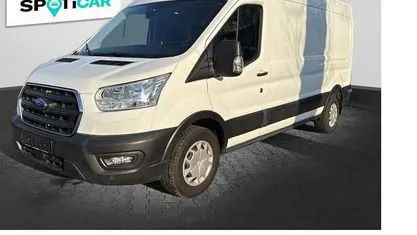 Gebraucht Ford Transit Trend 131 PS (96 kW) 2021 Weiß Kleinwagen