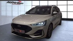 Silber Gebraucht 2023 Ford Focus ST-Line Kombi | 25.900 € (Fairer Preis)